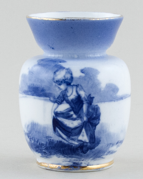Vase small c1910